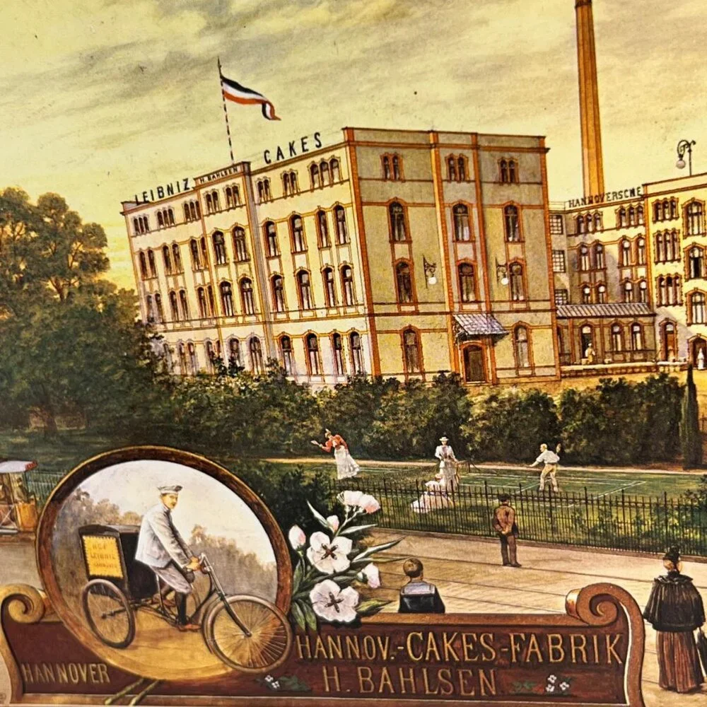 Vintage Bahlsen Hannover Cakes Factory Tin Decorative Collectible Storage Box